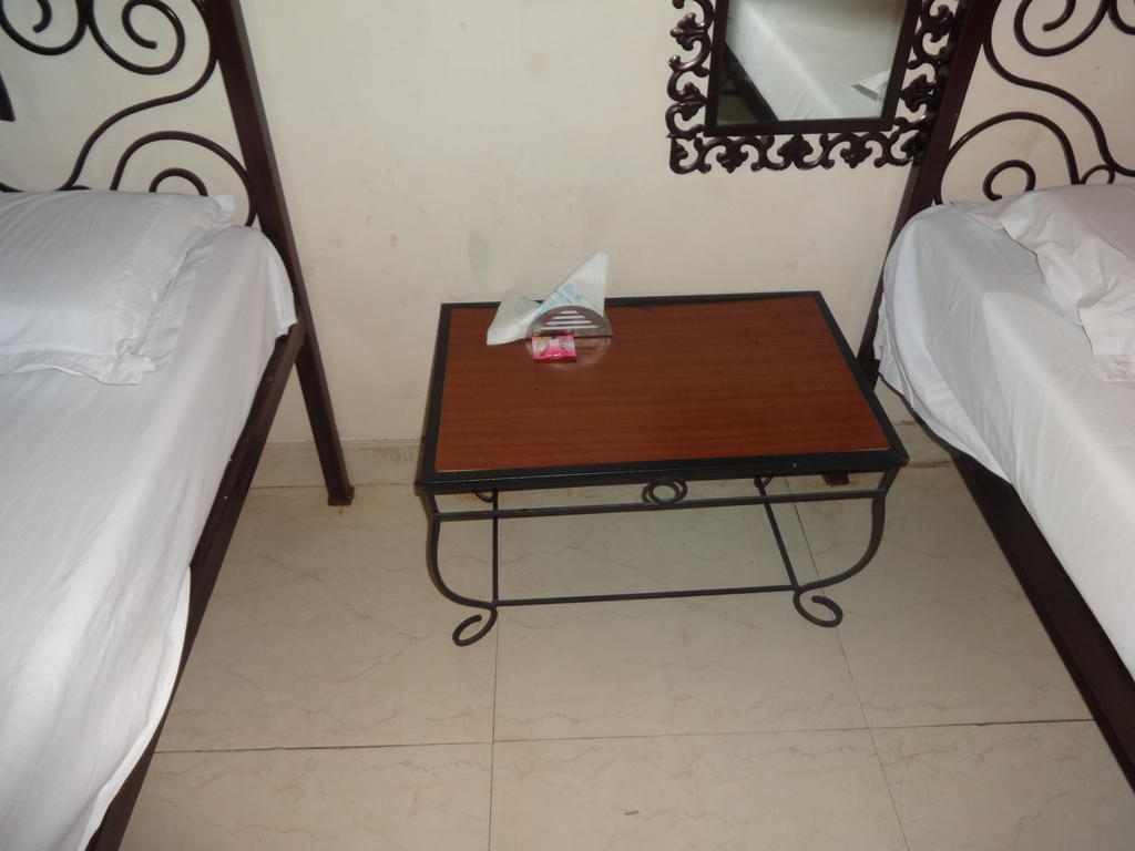 Hotel Kelson Dx New Delhi Room photo